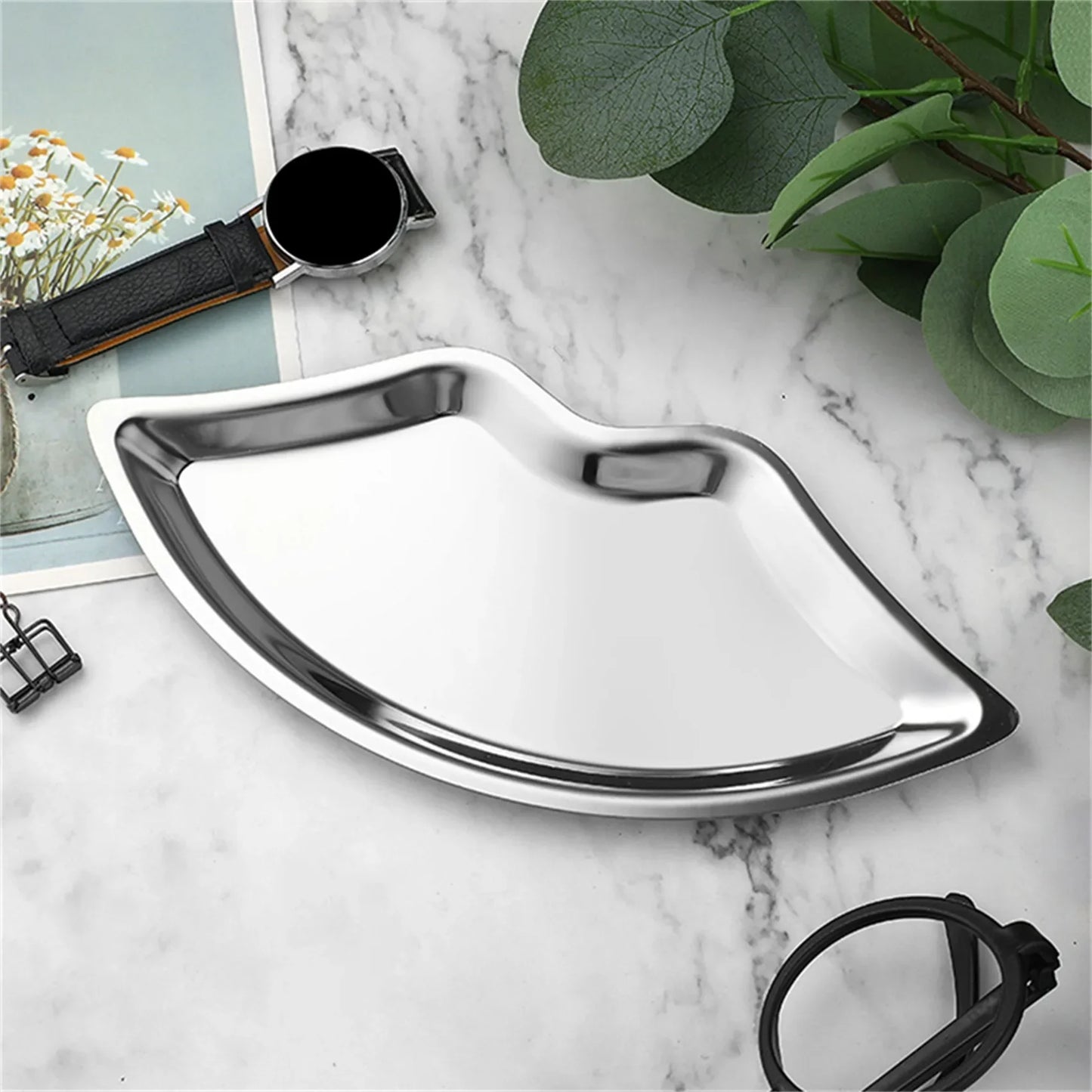 Korean Style 1PC Stainless Steel Lip Shaped Jewelry Storage Tray Home Cosmetics Metal Necklace Earrings Tray Kitchen Organizer