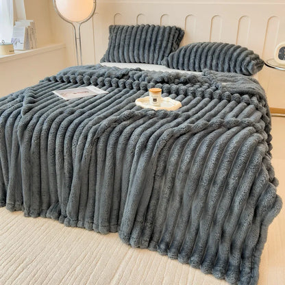 New Artificial Rabbit Plush Spring Blanket Warmth Comfortable Sofa Blankets Thickened Warm Multi-functional Throw Blanket Autumn